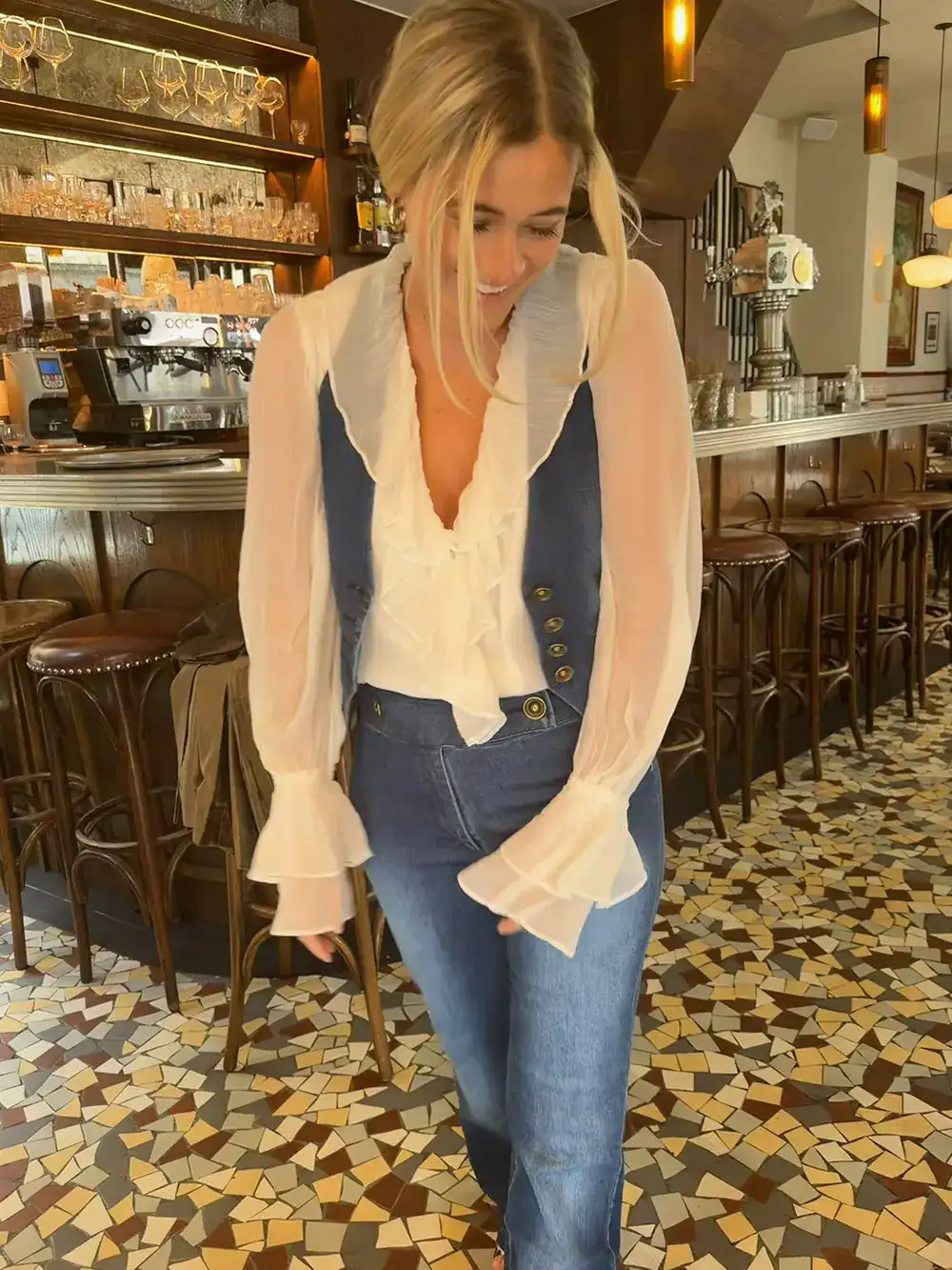 Pure-madeleine-Denimbyxa-denimväst-piratblus-5